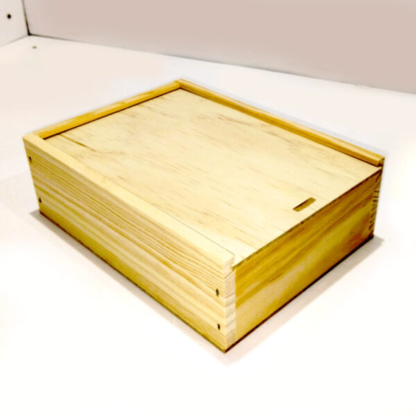 Caja de madera tapa