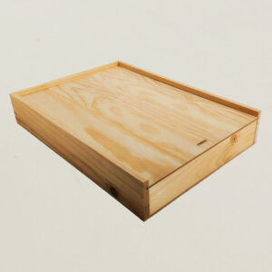 Caja de madera natural 8 con tapa 40×28,5×7cm
